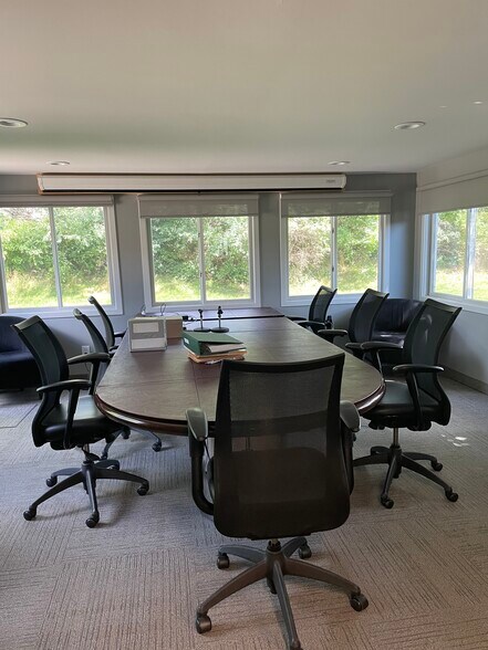 More Photos Of 600 West Street NE, Cedar Springs Office For Lease