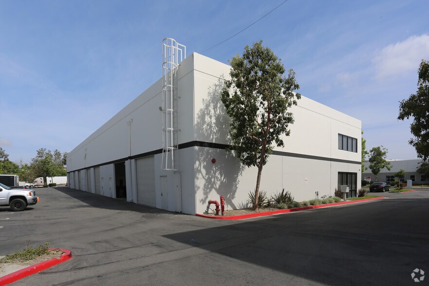 More Photos Of 26212-26242 Dimension Dr, Lake Forest, Lake Forest Light Manufacturing For Lease