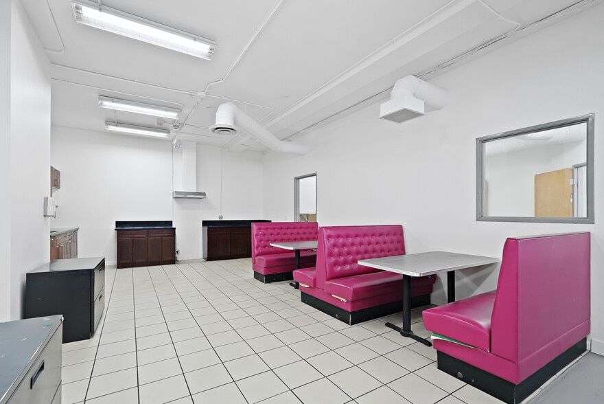 More Photos Of 2215 N Broadway, Santa Ana Medical For Sale