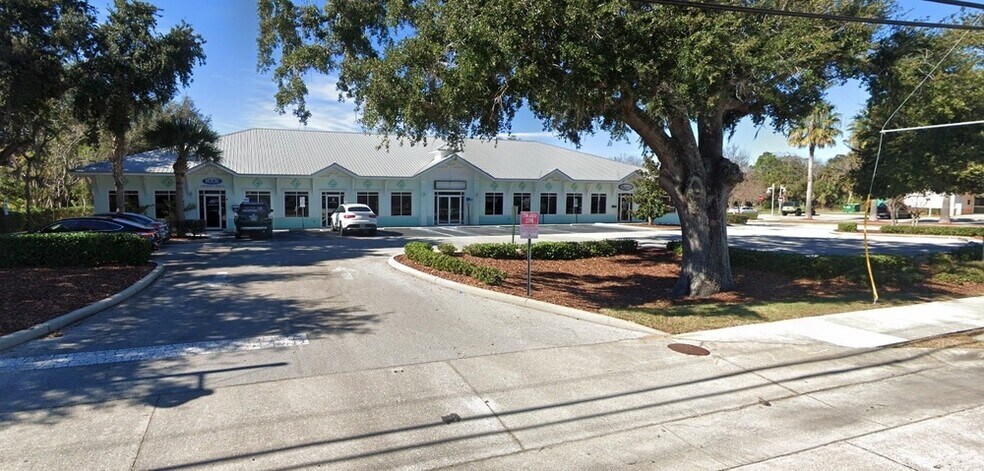 More Photos Of 4240 S Ridgewood Ave, Port Orange Coworking Space