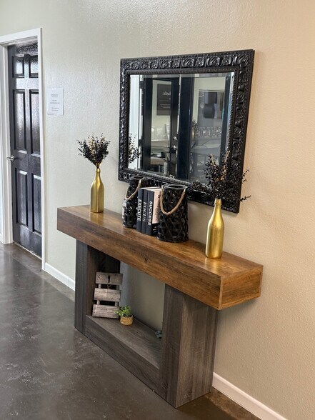 More Photos Of 201 N Winfree St, Dayton Office For Lease