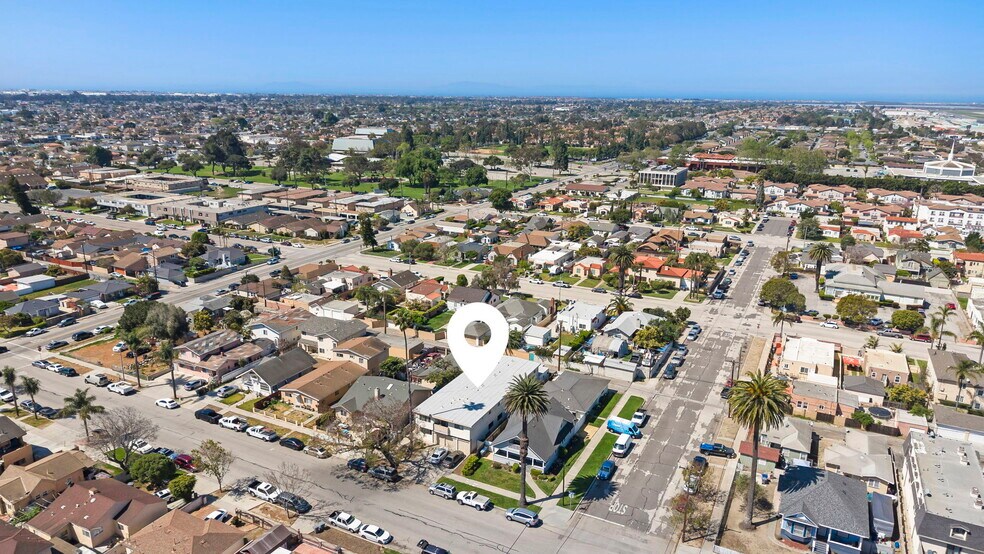 More Photos Of 611 S E St, Oxnard Apartments For Sale