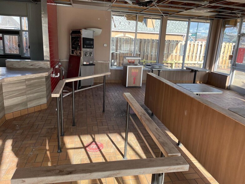 More Photos Of 3200 Downing St, Denver Fast Food For Sale