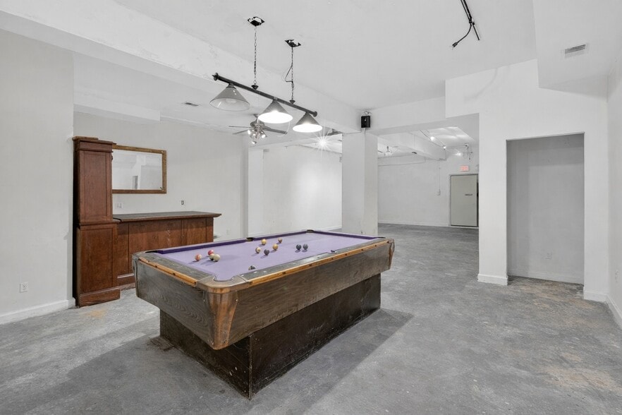 More Photos Of 916 Blagden Aly NW, Washington Flex For Sale