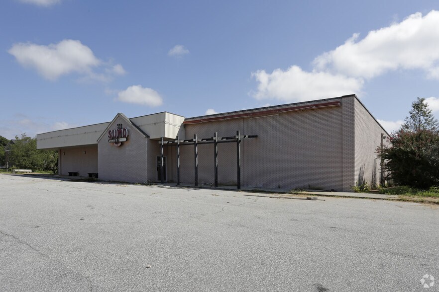Primary Photo Of 316 Pearman Dairy Rd, Anderson Restaurant For Lease