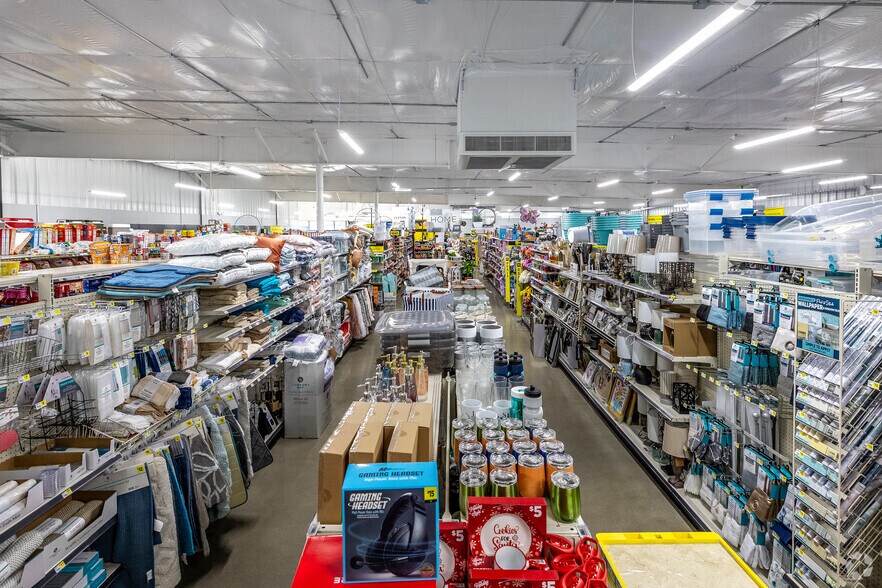 More Photos Of 113 E Main Ave, Rockford Convenience Store For Sale