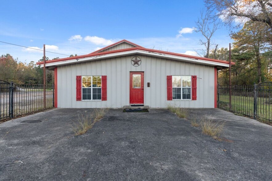More Photos Of 2755 US Highway 69, Lufkin Storefront Retail Office For Sale