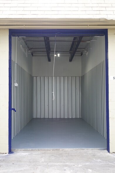More Photos Of 2894 Dusa Dr, Melbourne Warehouse For Lease