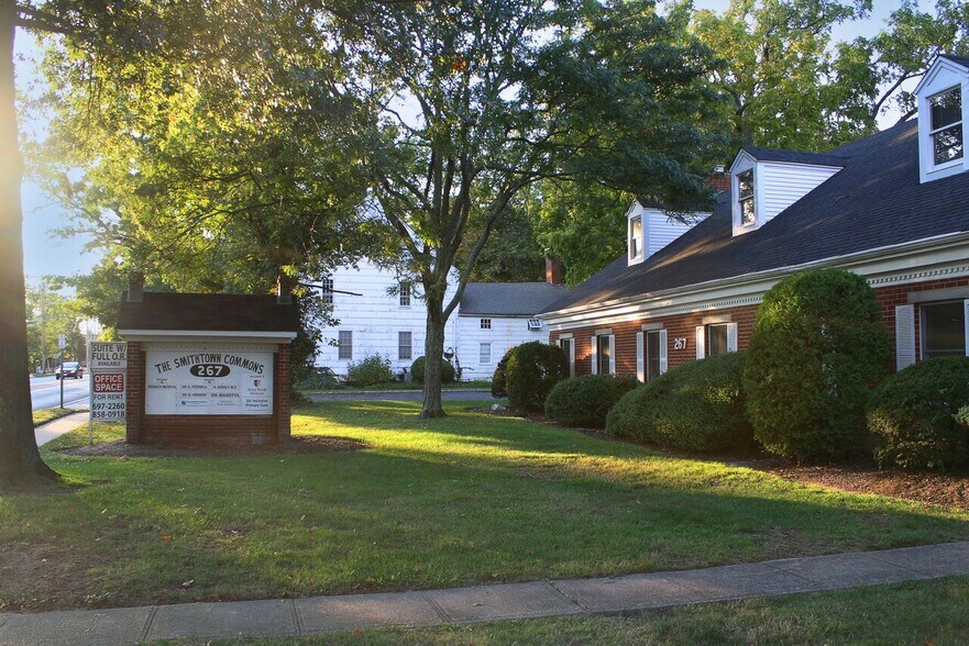More Photos Of 269 Middle Country Rd, Smithtown Medical For Lease