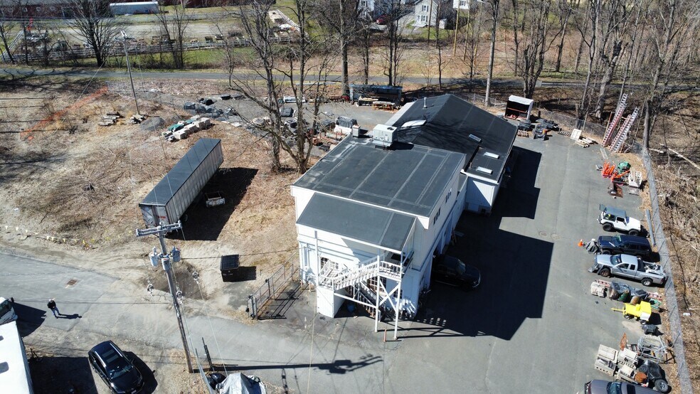 More Photos Of 144 Texas Rd, Northampton Warehouse For Sale