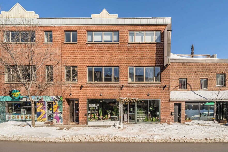 More Photos Of 5409 Boul Saint-Laurent, Montréal General Retail For Lease