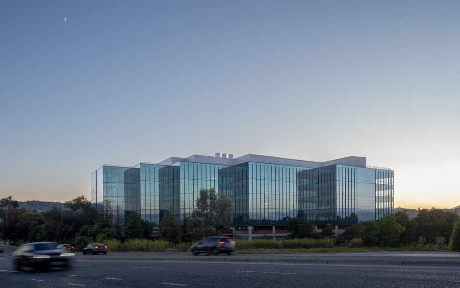 Primary Photo Of 405 Industrial Rd, San Carlos Research And Development For Lease