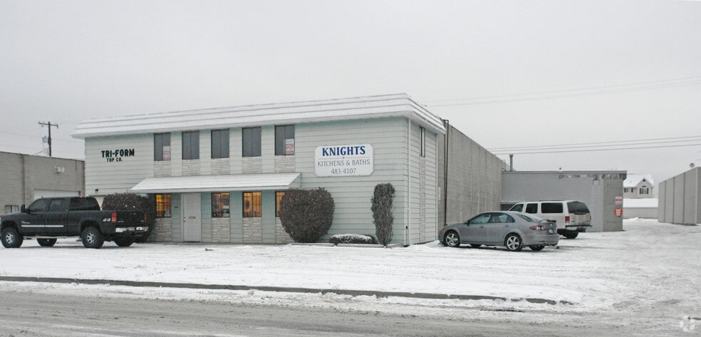 More Photos Of 819 E Rosewood Ave, Spokane Flex For Sale