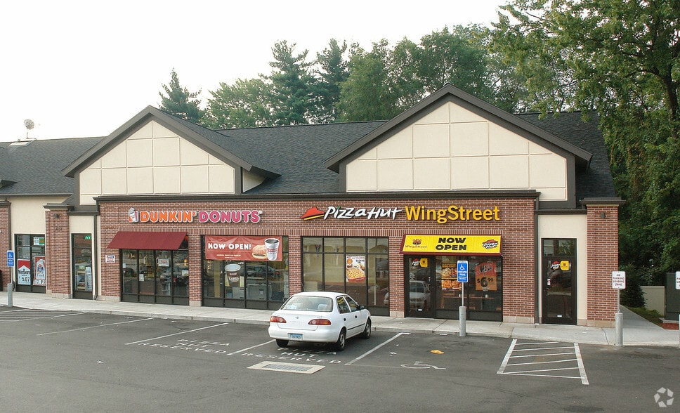 More Photos Of 1037 Boulevard, West Hartford Storefront Retail Office For Lease