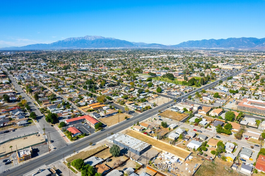 More Photos Of 372 N Mt. Vernon Ave, Colton Warehouse For Sale