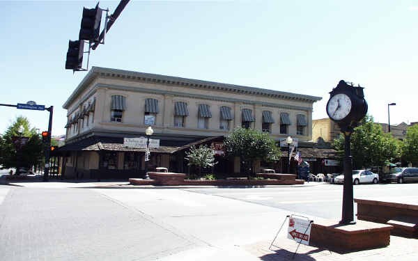 Primary Photo Of 715-717 12th St, Golden General Retail For Lease