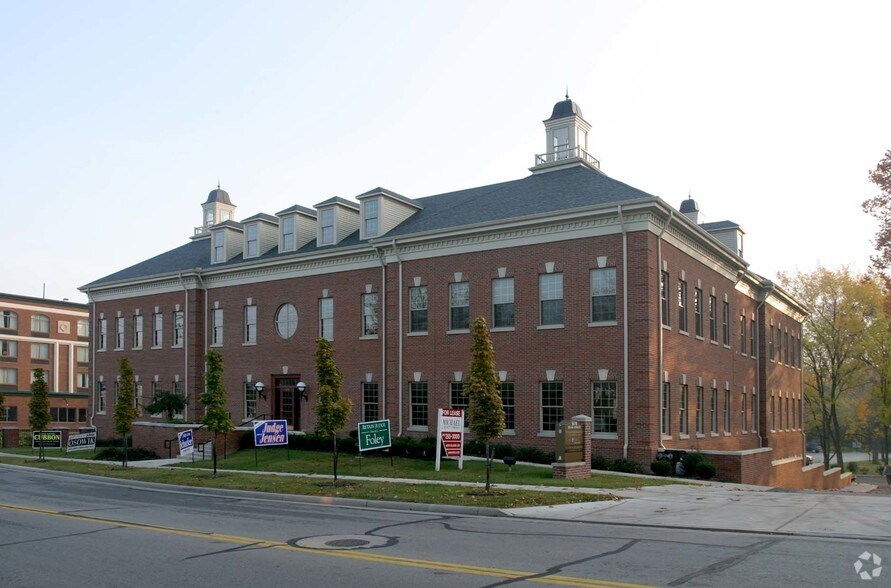 More Photos Of 5470 Main St, Sylvania Office For Lease