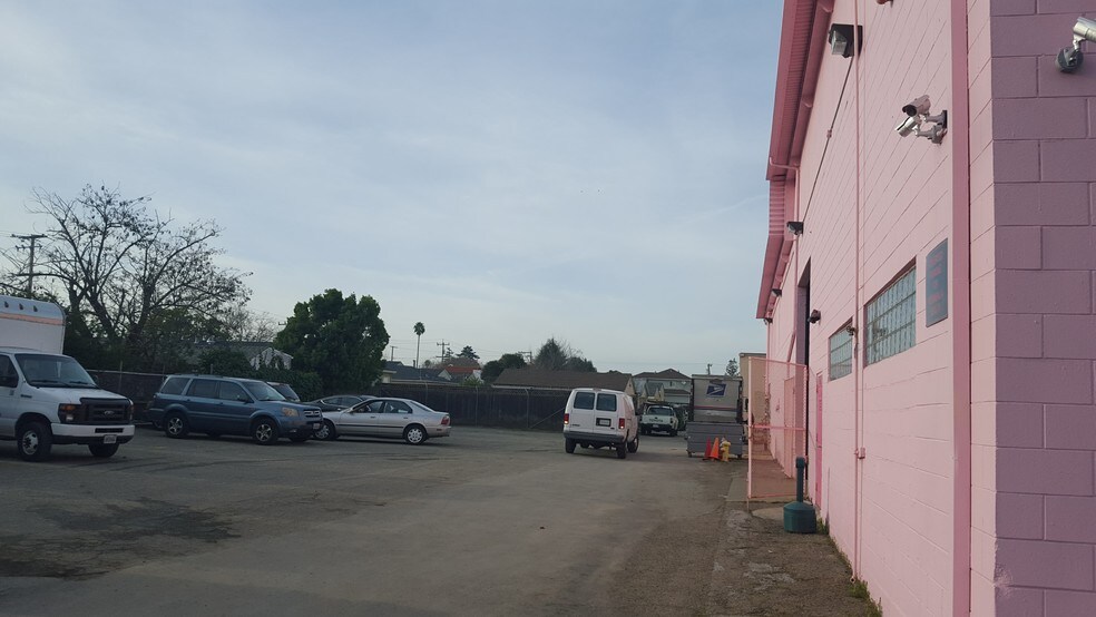 More Photos Of 980 S Amphlett Blvd, San Mateo Industrial For Sale