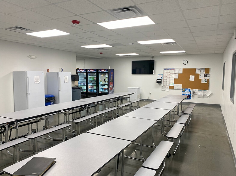 More Photos Of 2028 W Main St, Salem Industrial For Sale