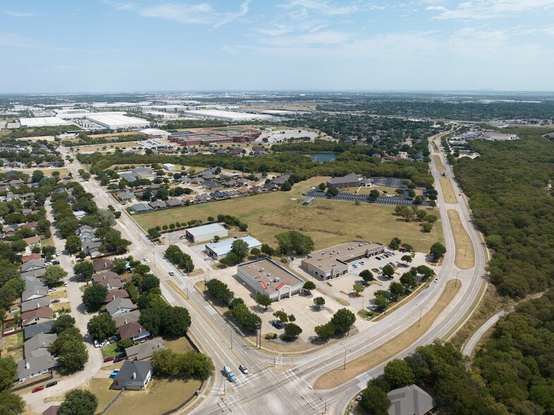 More Photos Of 1901 SE Green Oaks Blvd, Arlington Drugstore For Sale
