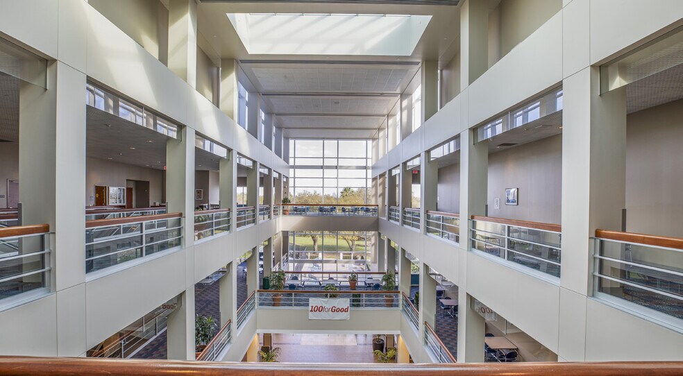 More Photos Of 7401 Cypress Gardens Blvd, Winter Haven Office For Lease