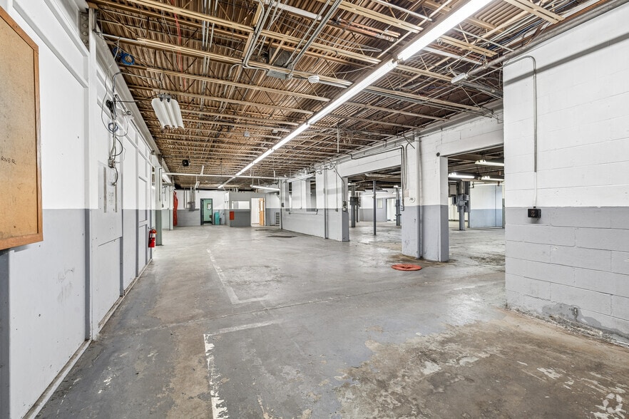 More Photos Of 2204-2230 Erie Blvd, Syracuse Manufacturing For Sale