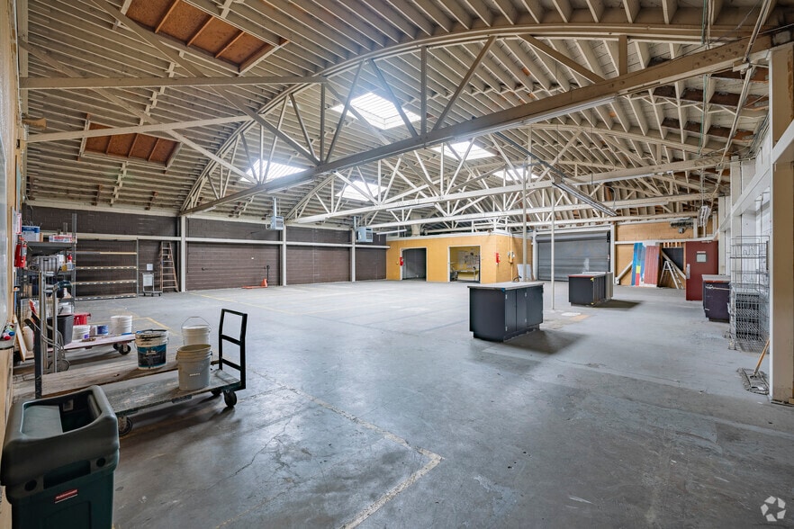 More Photos Of 4917 International Blvd, Oakland Freestanding For Sale