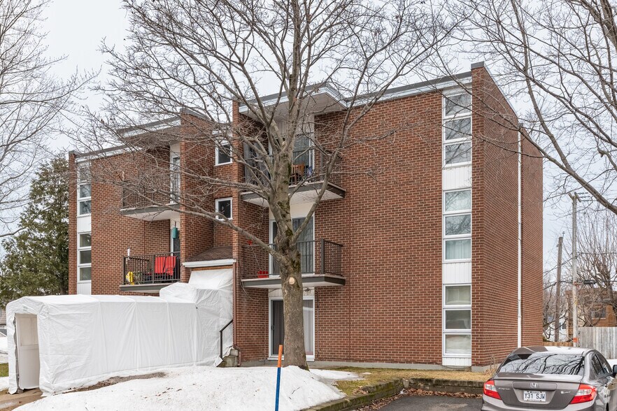 More Photos Of 4161 St Du Barrage, Lévis Apartments For Sale
