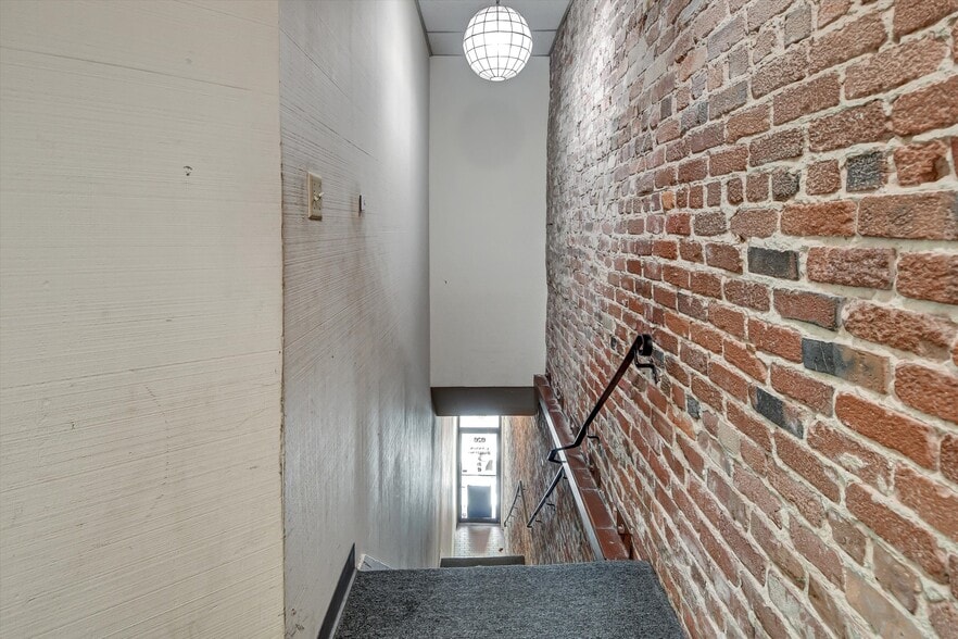 More Photos Of 626 Grant Ave, San Francisco Office For Lease