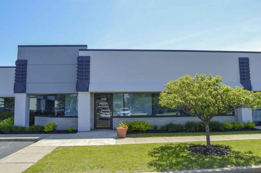 More Photos Of 301 Cayuga Rd, Cheektowaga Unknown For Lease