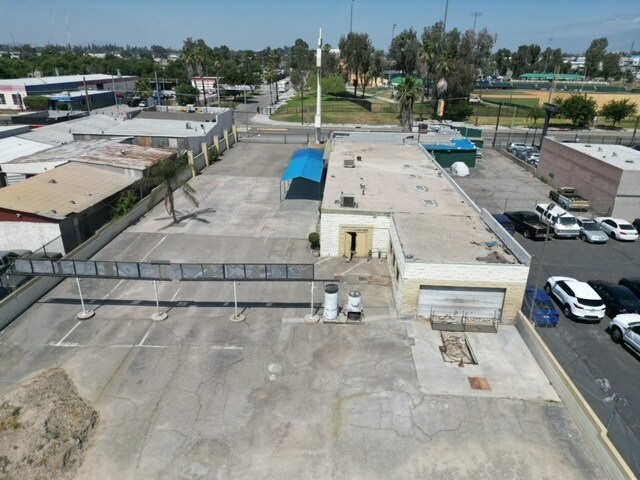 More Photos Of 247 S E St, San Bernardino Carwash For Sale