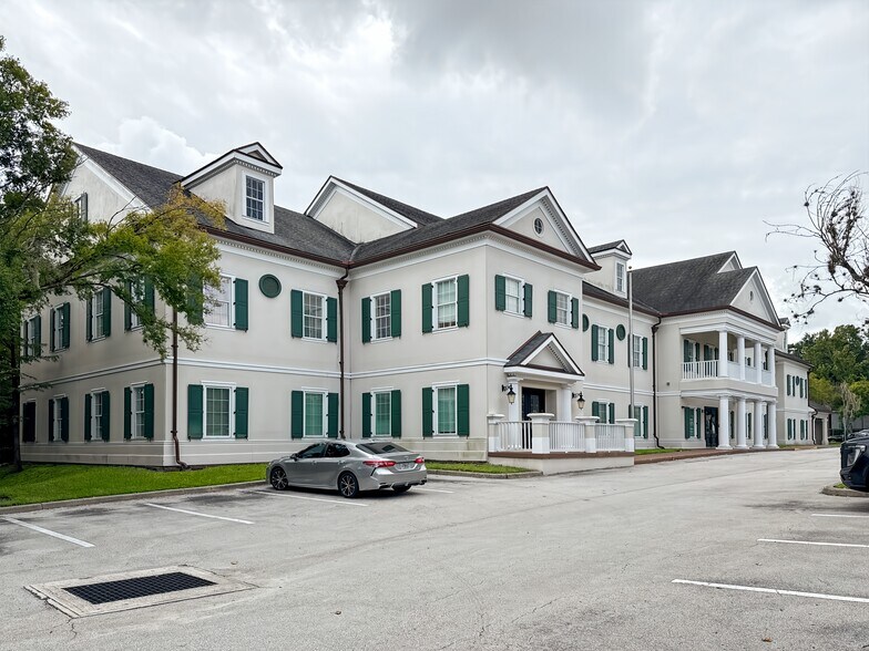 More Photos Of 235 N Westmonte Dr, Altamonte Springs Coworking Space