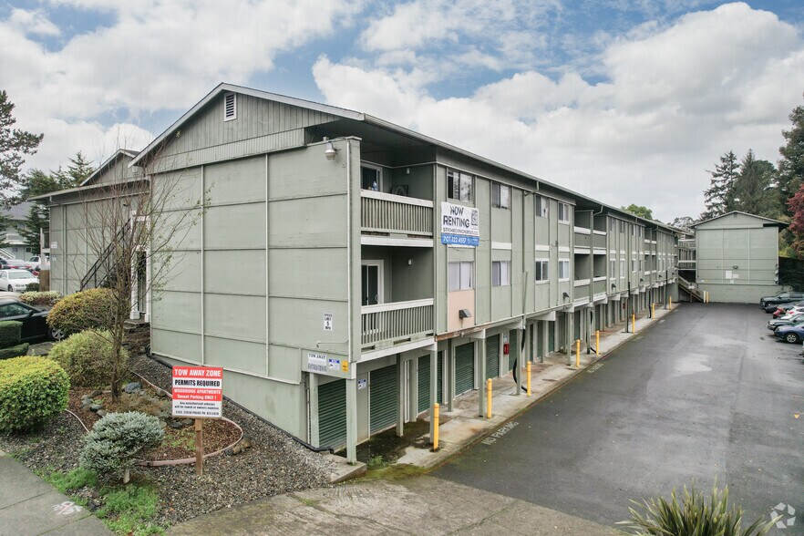 More Photos Of 1895 H St, Arcata Apartments For Sale