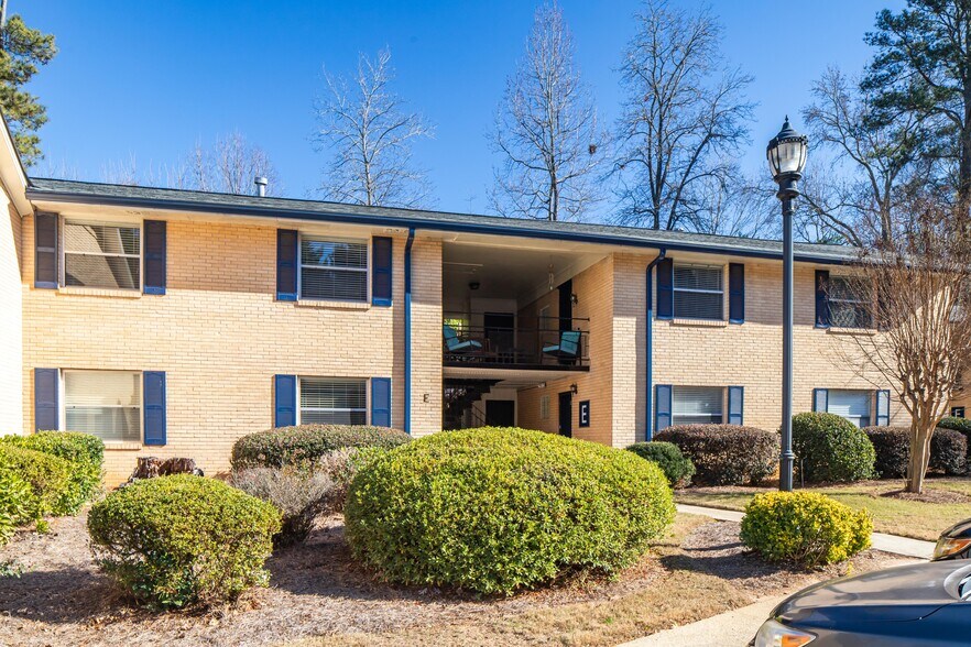 More Photos Of 1031 Scott Blvd, Decatur Apartments For Sale