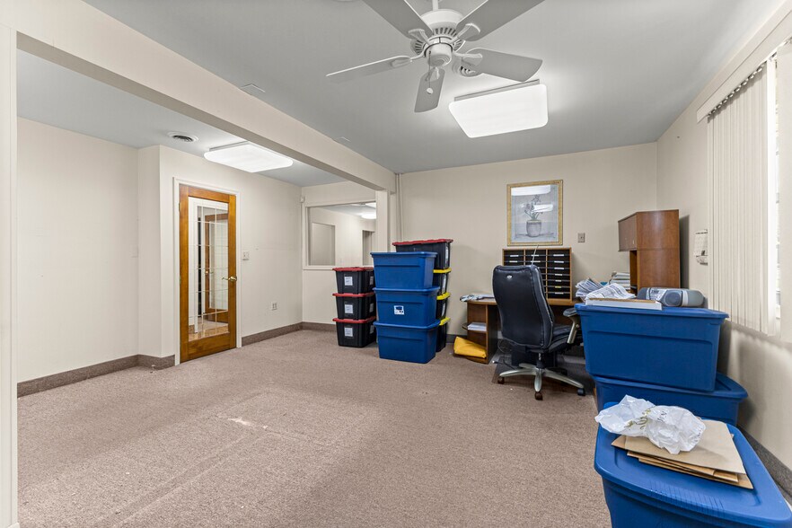 More Photos Of 30401 Utica Rd, Roseville Office For Sale