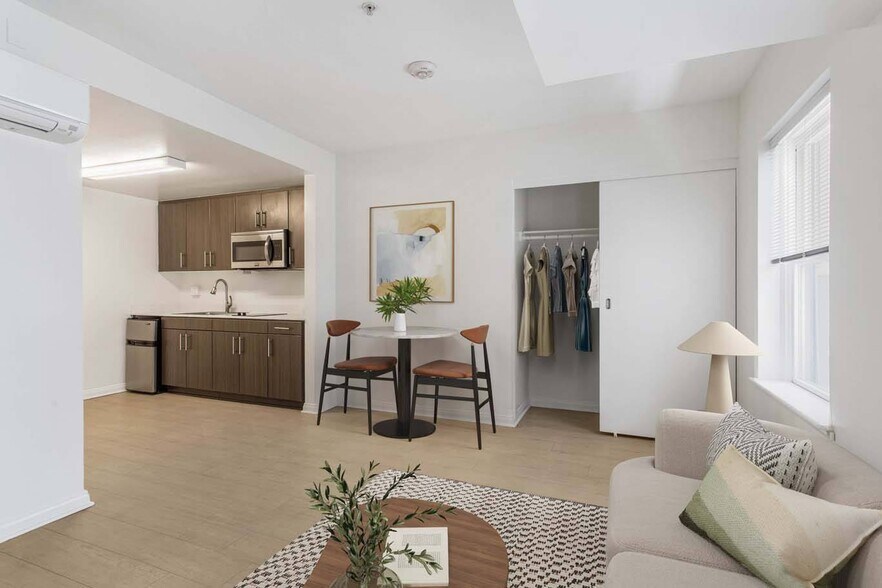 More Photos Of 1311-1313 3rd Street Prom, Santa Monica Apartments For Lease