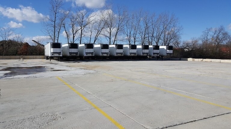 More Photos Of 1201 W Washington St, West Chicago Truck Terminal For Sale
