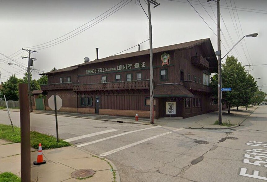 More Photos Of 1401 E 55th St, Cleveland Restaurant For Sale