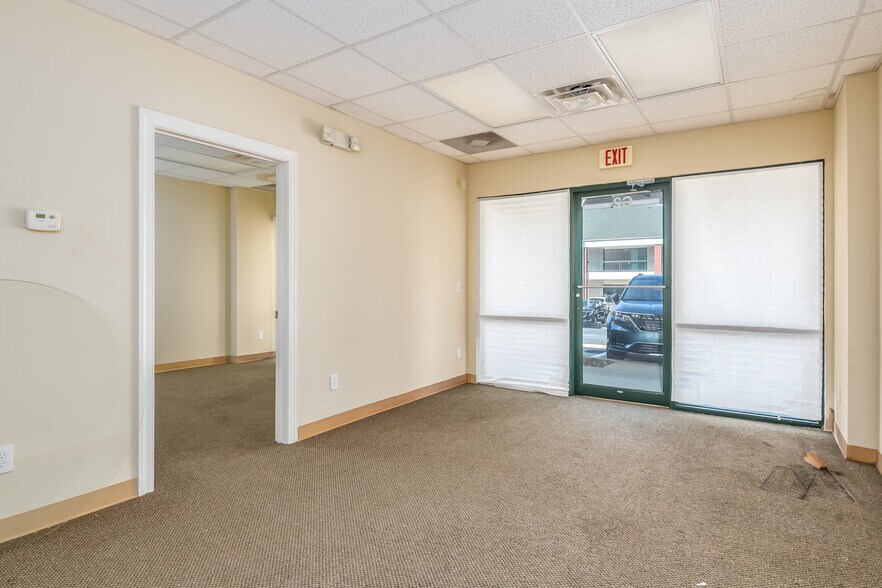 More Photos Of 480 N Dean Rd, Auburn Light Distribution For Lease