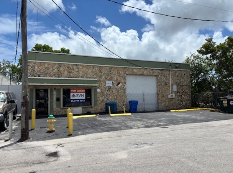 Primary Photo Of 3000 NW 23rd Ave, Oakland Park Warehouse For Lease
