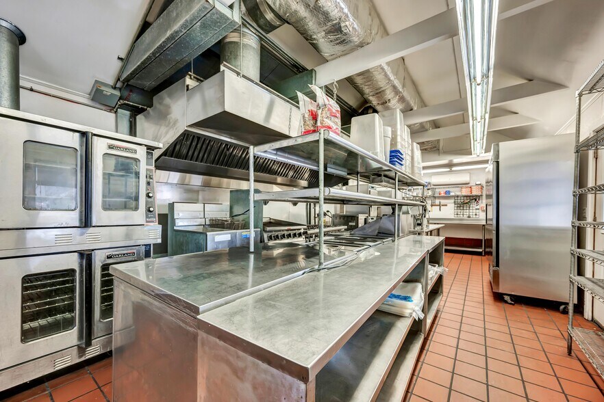 More Photos Of , Brookfield Unknown For Sale