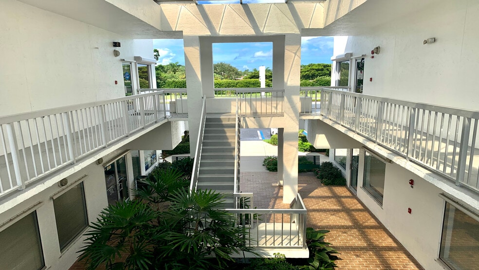 More Photos Of 1250 9th St N, Naples Office Residential For Lease