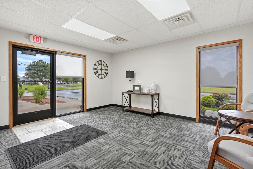 More Photos Of 1015 W Ithica St, Broken Arrow Office For Sale