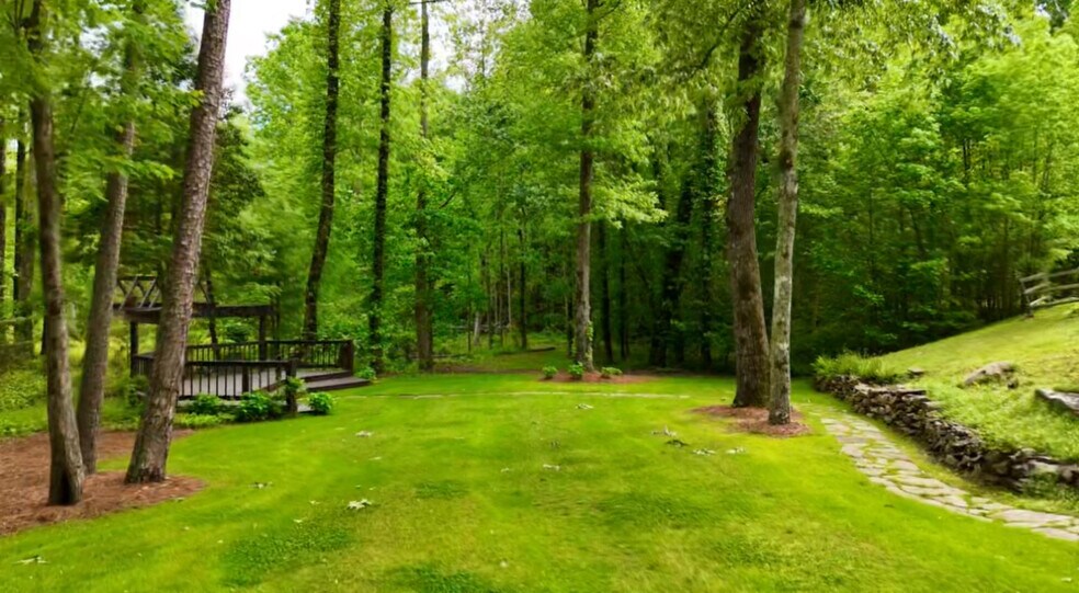 More Photos Of Cove Road, Jasper Specialty For Sale