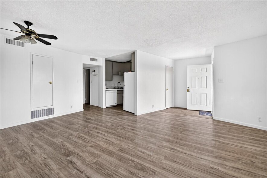 More Photos Of 2643 Furmint Way, Rancho Cordova Apartments For Sale