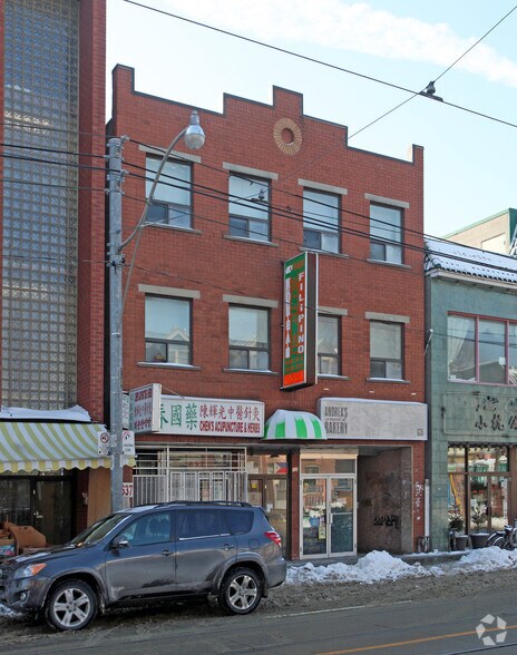 Primary Photo Of 635-637 Gerrard St E, Toronto Storefront Retail Residential For Lease