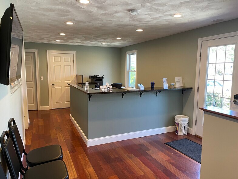 More Photos Of 76 Taunton St, Plainville Freestanding For Sale