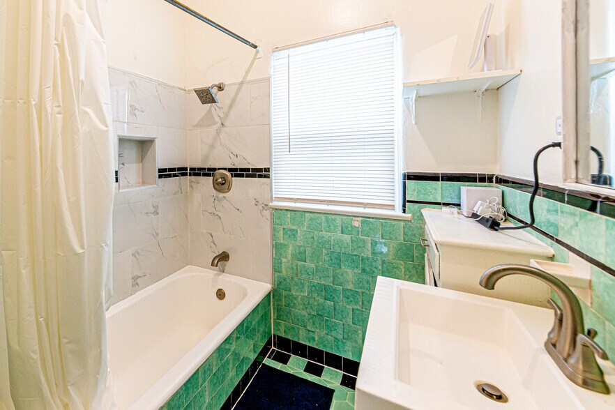 More Photos Of 1251 S Wilton Pl, Los Angeles Apartments For Sale