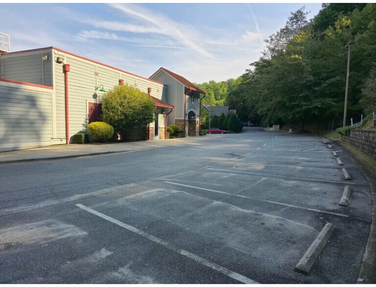 More Photos Of 2693 Memorial Hwy, Lake Lure Restaurant For Sale