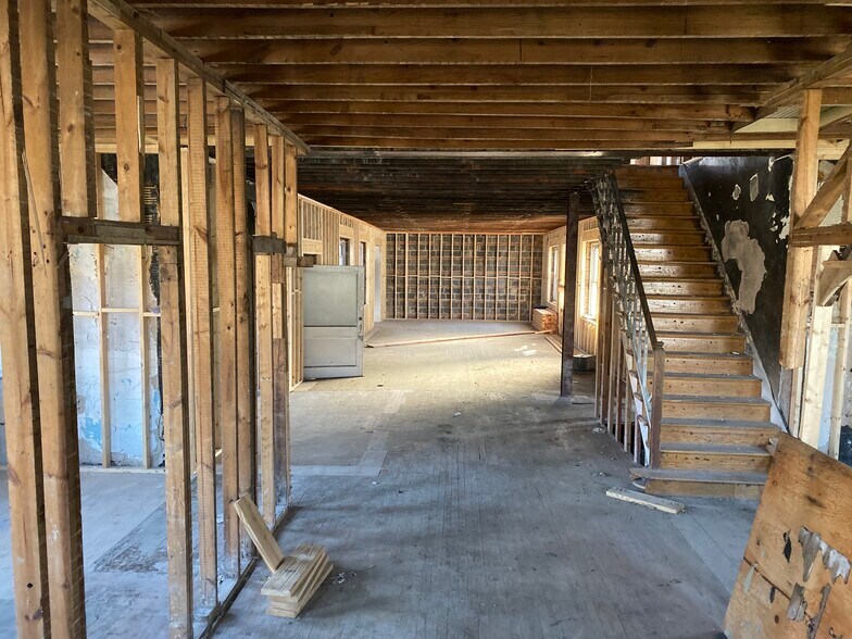 More Photos Of 4339 Hunt Pl NE, Washington Medical For Sale